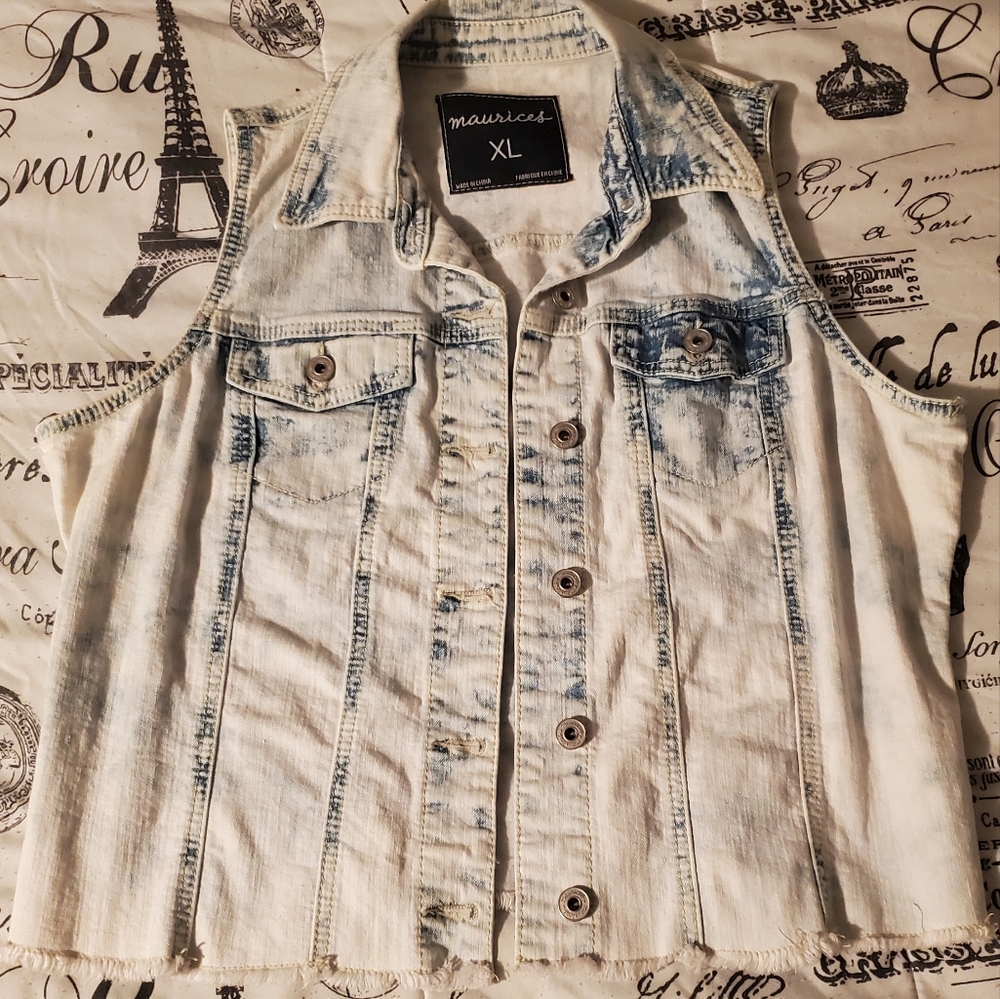 Maurices Jean Vest